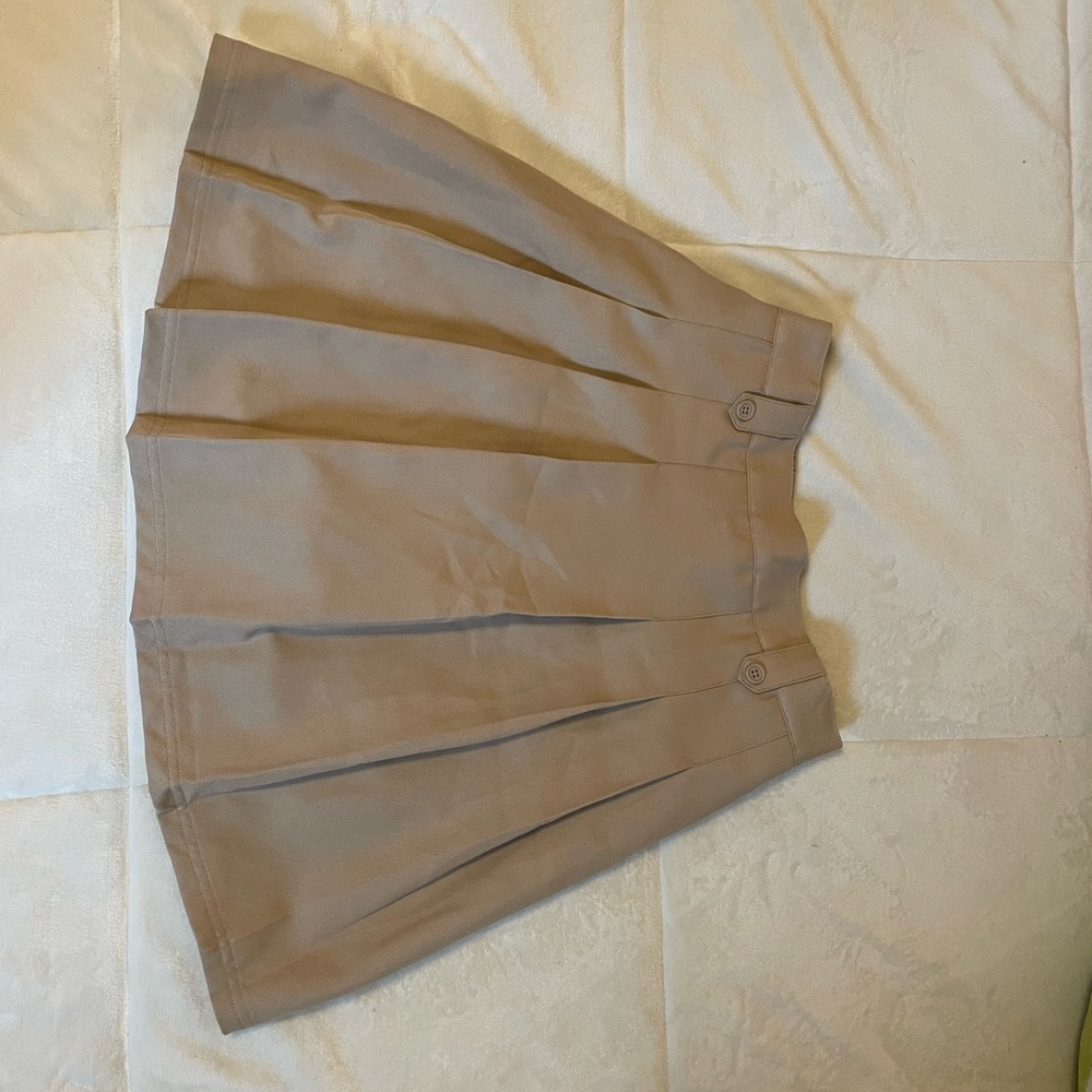 BEAUTIFUL TAN TENNIS SKIRT
